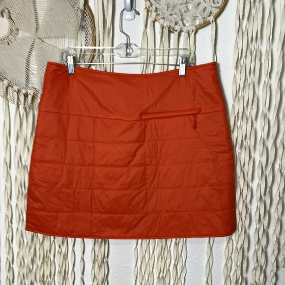 Stylish Puff Orange Mini Skirt with Zipper perfect for Winter ❄️ - Picture 2 of 16